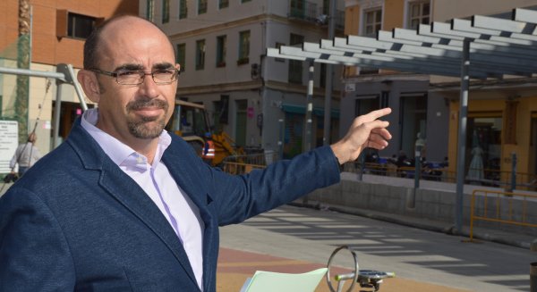 IU-Málaga para la Gente propondrá la reprobación del edil de Urbanismo por la gestión de la remodelación de la plaza de Camas