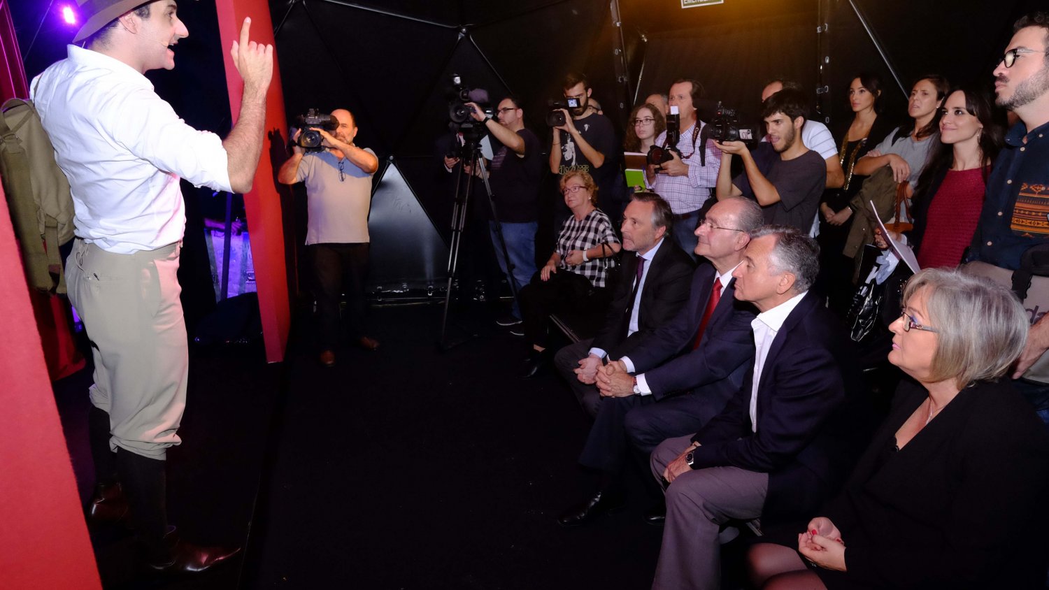 Mahou San Miguel celebra con un espectáculo en Málaga sus 125 años de historia
