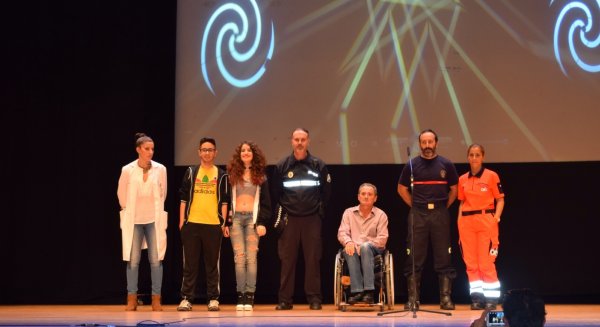 La Junta organiza un espectáculo audiovisual para prevenir accidentes de tráfico en adolescentes
