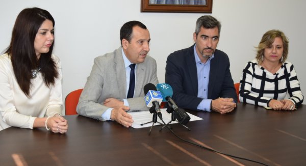 La Junta garantiza el concierto de las 59 plazas en el centro residencial para mayores de Torrequebrada tras el cambio de empresa gestora