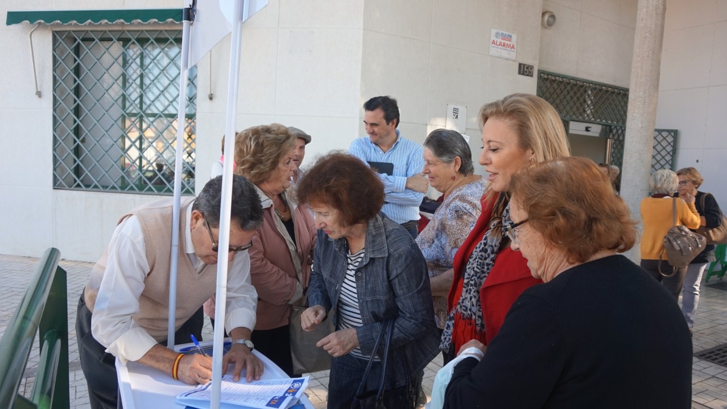 El PP insta a la Junta 