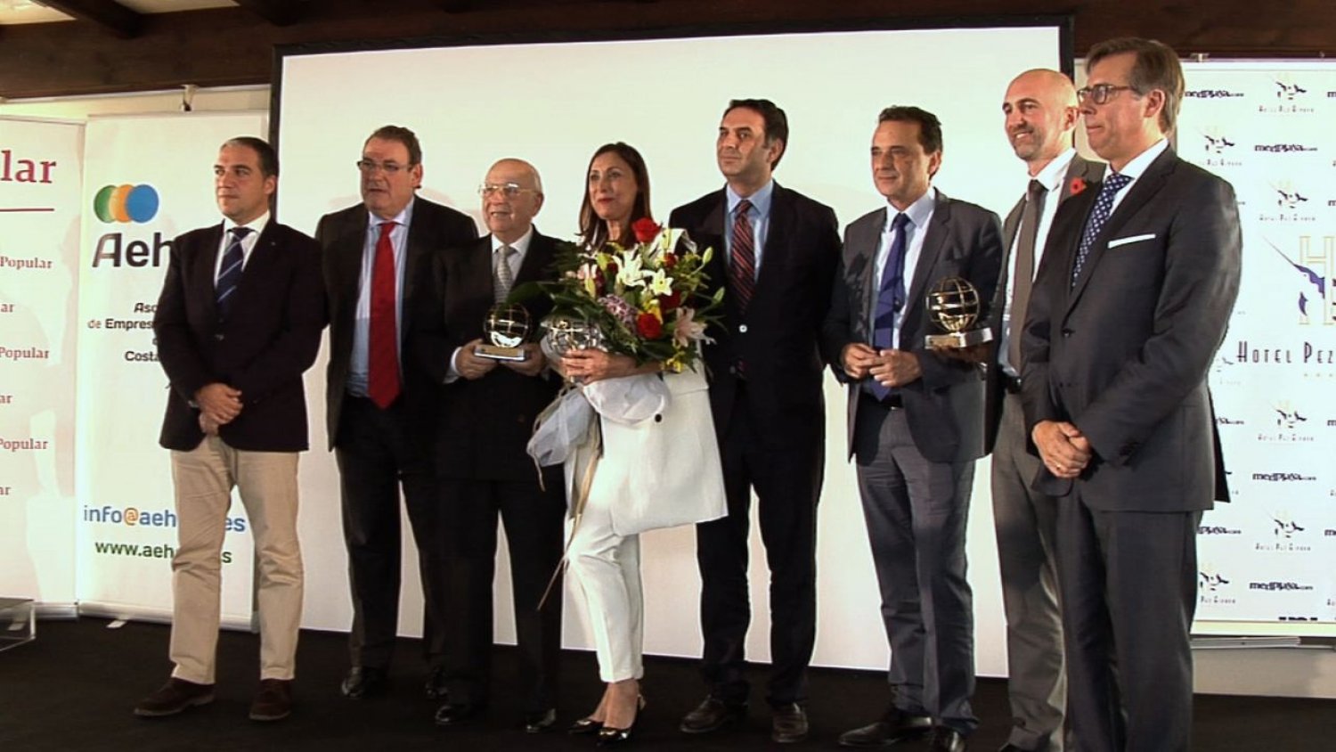 Aehcos premia a la cadena hotelera Med Playa, Tui y a la actriz María Barranco