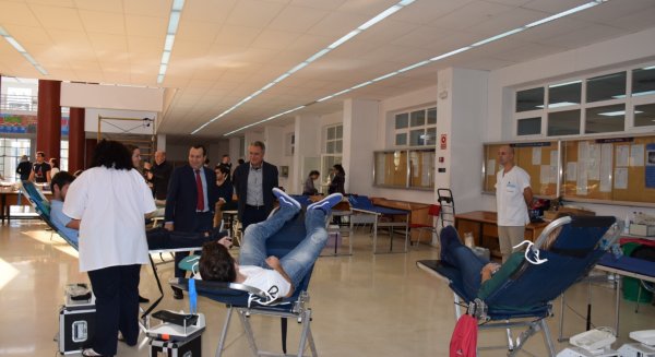 El CRTS invita a donar sangre a los estudiantes universitarios y espera superar las 2.260 del pasado año