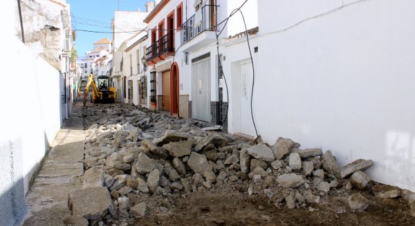 El Ayuntamiento de Estepona inicia las obras de remodelación de la calle Torrejón