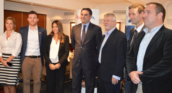 Andalucía colaborará con los operadores británicos para mostrarse como un destino global abierto todo el año