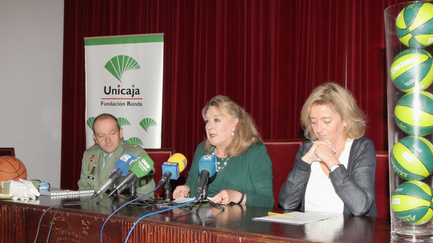Unicaja y La Legión ponen en marcha una escuela de baloncesto en el Líbano