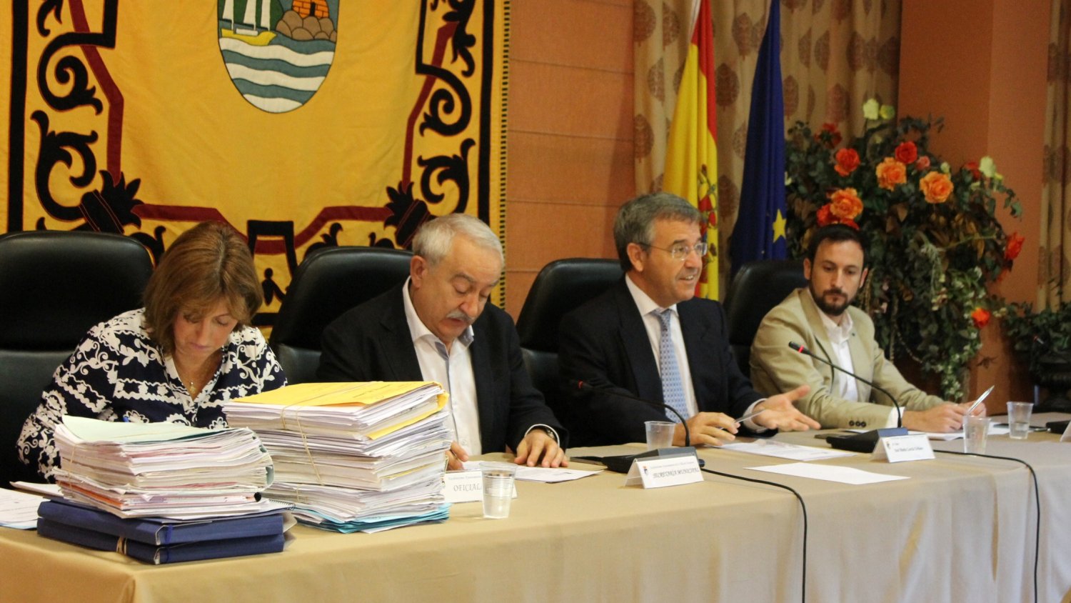 El Pleno de Estepona aprueba solicitar la anulación de un seguro bancario 