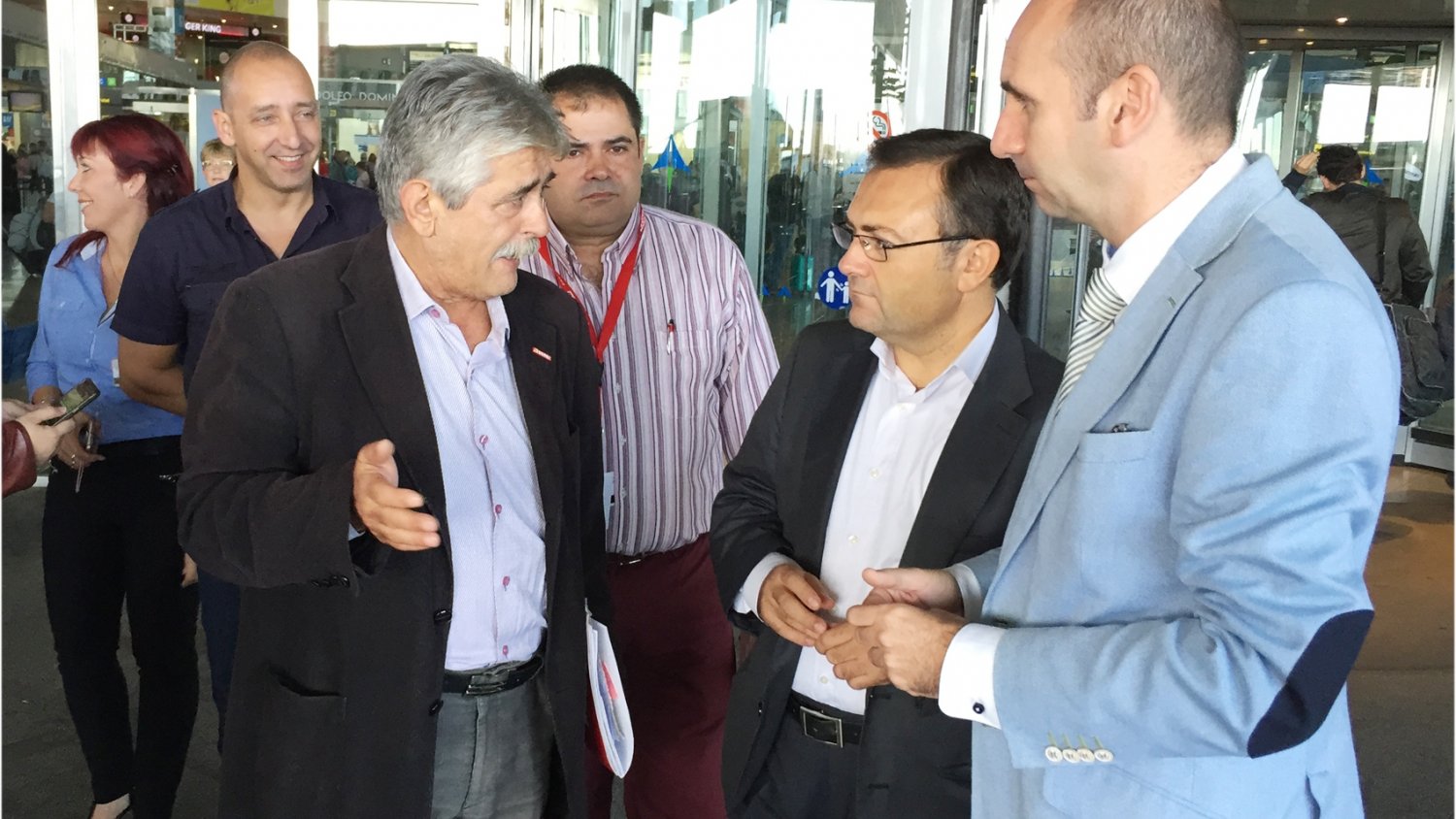 El PSOE exige a Fomento que se comprometa a abrir la segunda pista del aeropuerto de Málaga