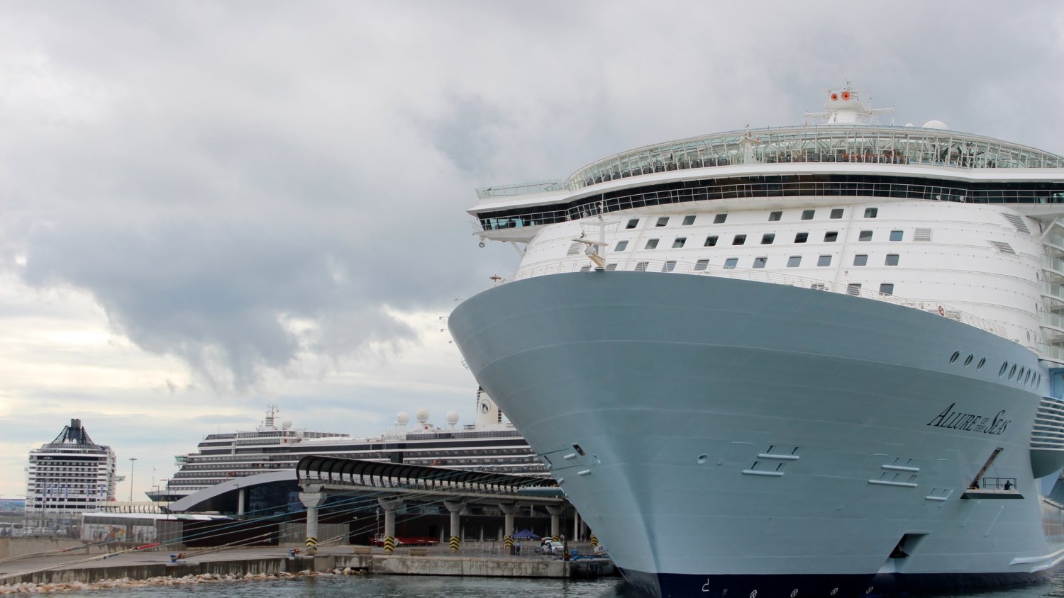 El Puerto de Málaga bate el récord de cruceristas con 13.000 pasajeros