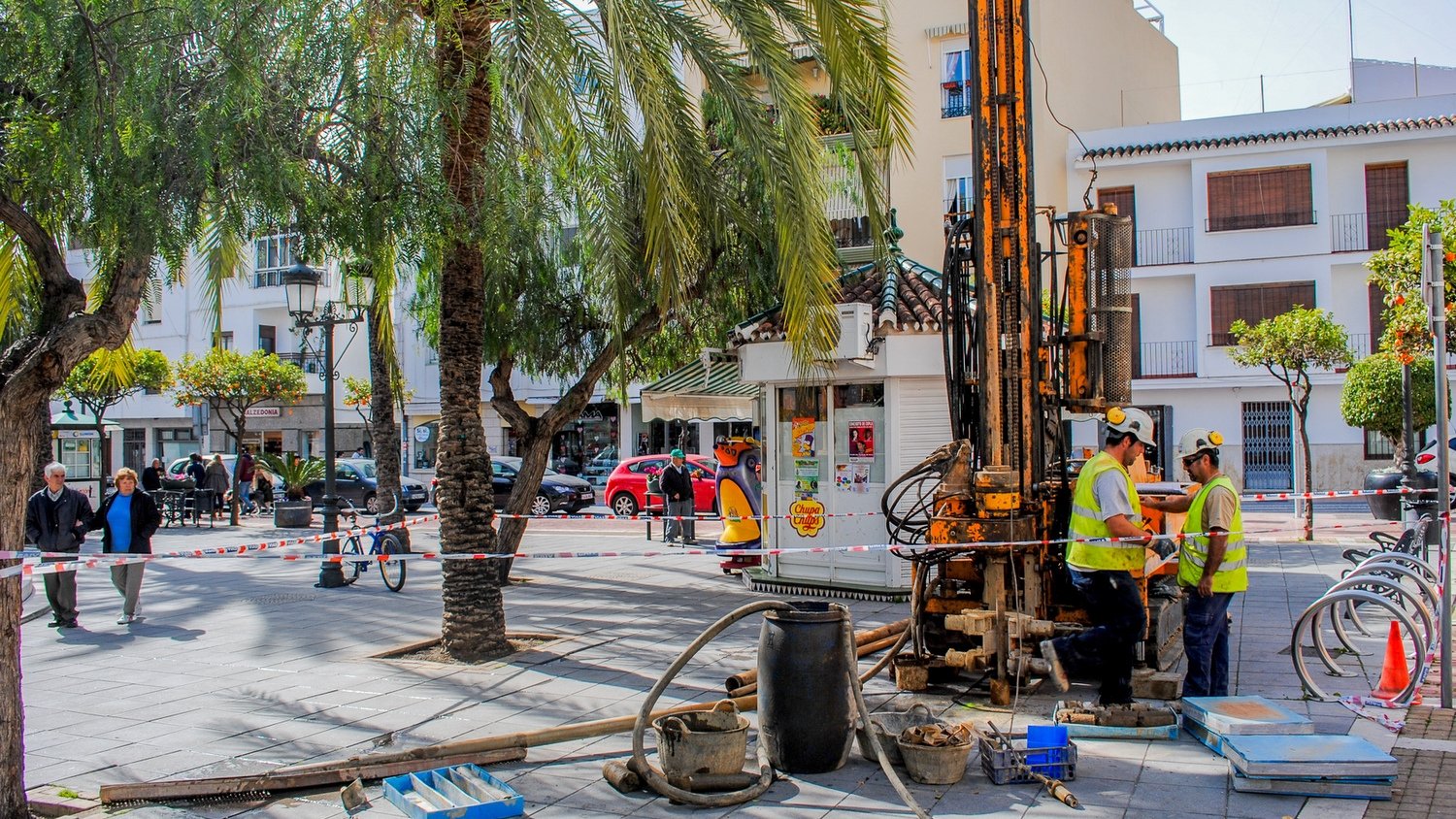Estepona consigue un ahorro de más de 600.000 euros en la adjudicación de las obras del primer aparcamiento a precio de un euro al día