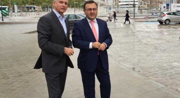 Plata y Heredia (PSOE) unen fuerzas para mejorar el funcionamiento del ferrocarril en el puerto de Málaga