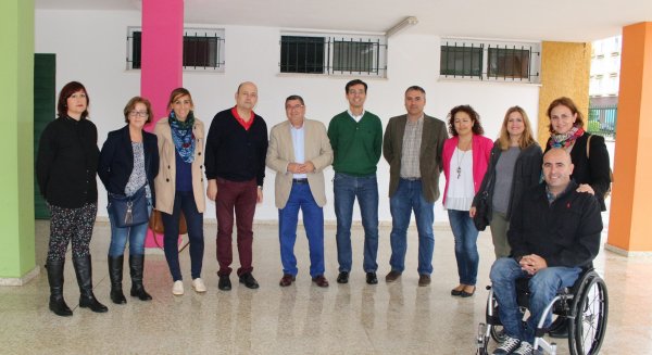 El Ayuntamiento de Vélez-Málaga invierte 182.000 euros en mejoras para los colegios Andalucía y El Romeral