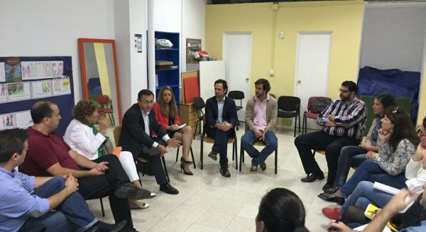 El PSOE propone un plan de choque para que 20.000 jóvenes terminen los estudios básicos, acceden a la FP y consigan un empleo