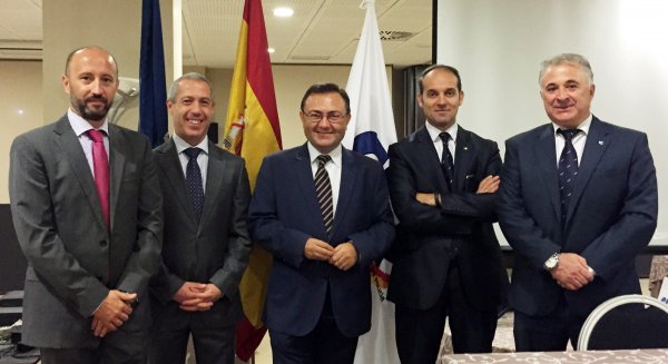 Heredia destaca el compromiso del PSOE de mejorar los derechos y dotar de más recursos a la Policía Nacional