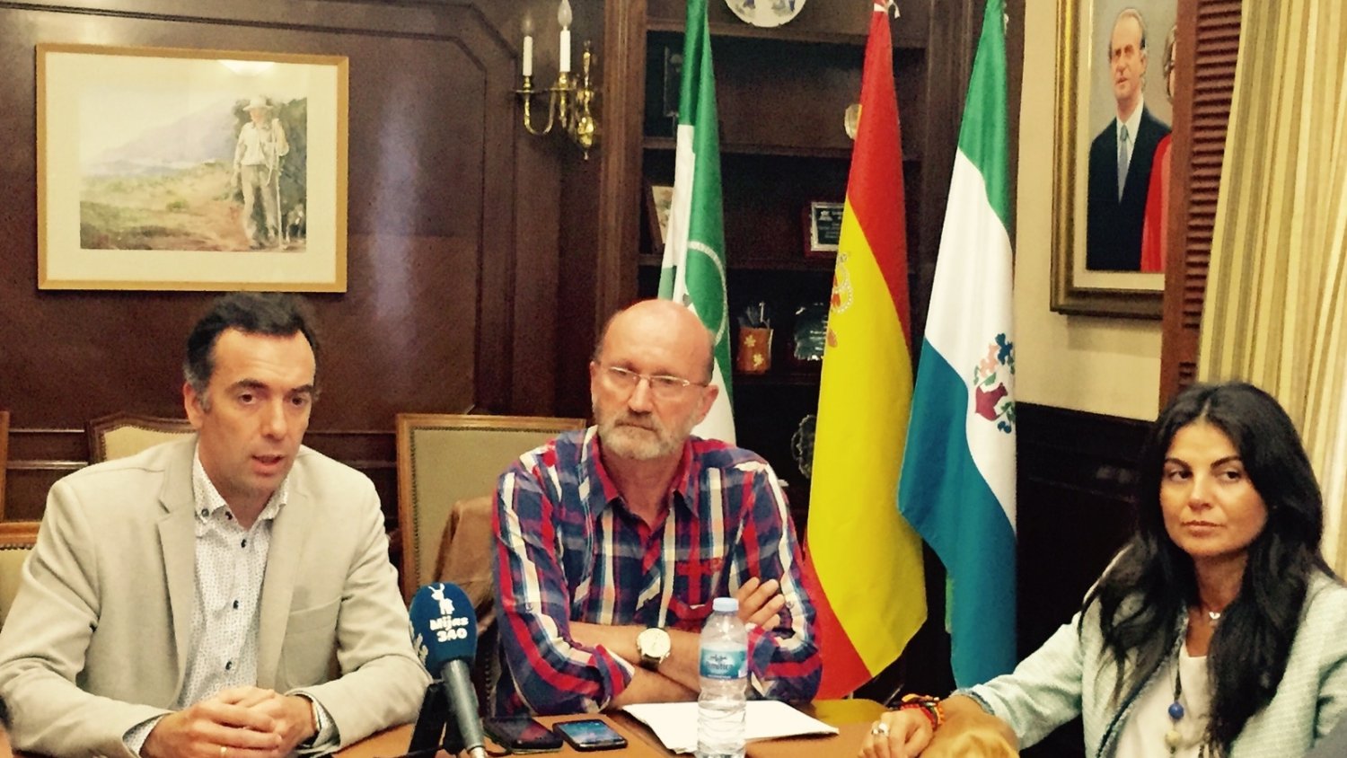 Mijas y Alcaucín valoran que el proyecto de la modificación de la ley permita la regularización de viviendas ilegales, la mayoría en esos municipios
