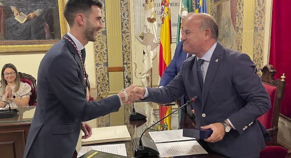José Manuel Fernández Hurtado toma posesión como nuevo concejal del Ayuntamiento de Antequera