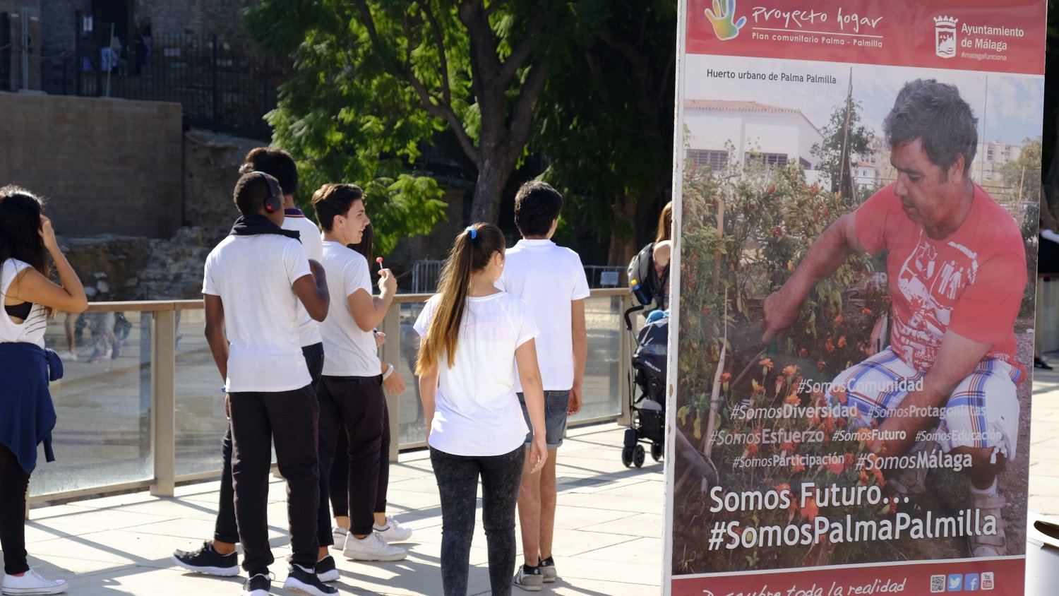 El Plan Comunitario Palma-Palmilla, presente en calle Alcazabilla