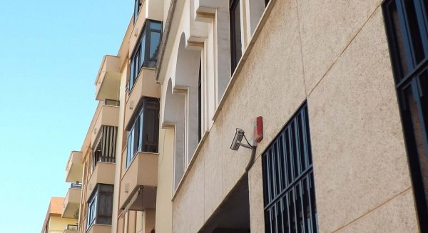 Rincón contrata las obras de reparación del vuelo del edificio del Ayuntamiento tras el desprendimiento de una cornisa