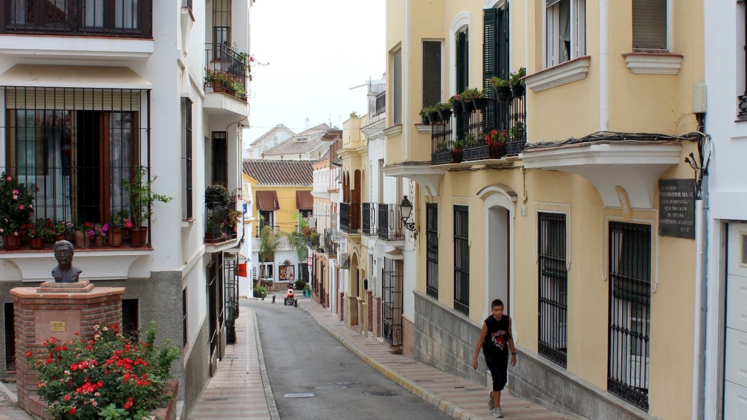 El Ayuntamiento de Estepona logra reducir casi a la mitad el presupuesto de la obra de remodelación de la calle Manzanares