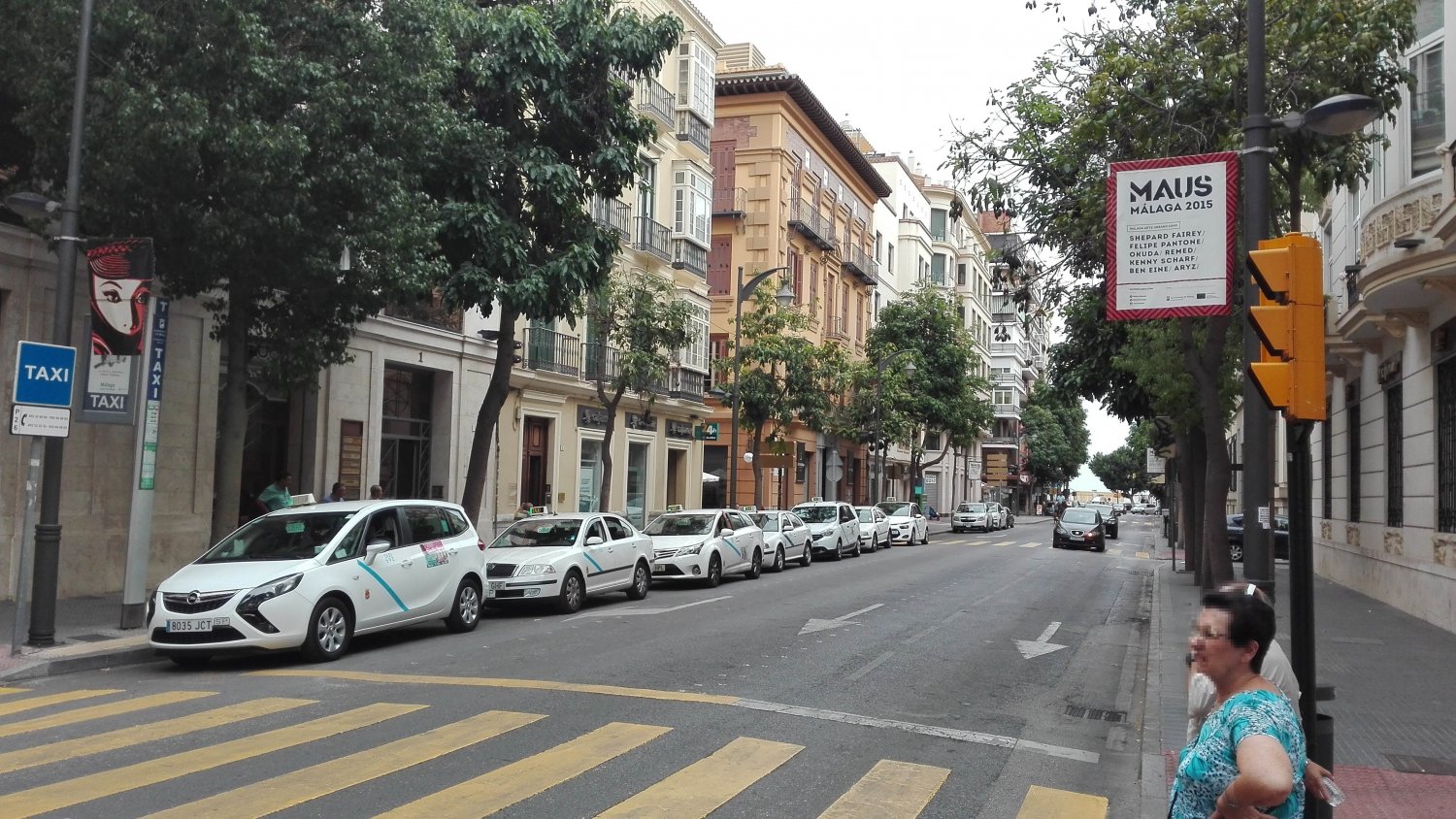 La calle Córdoba tiene desde este martes doble sentido debido a las obras del metro