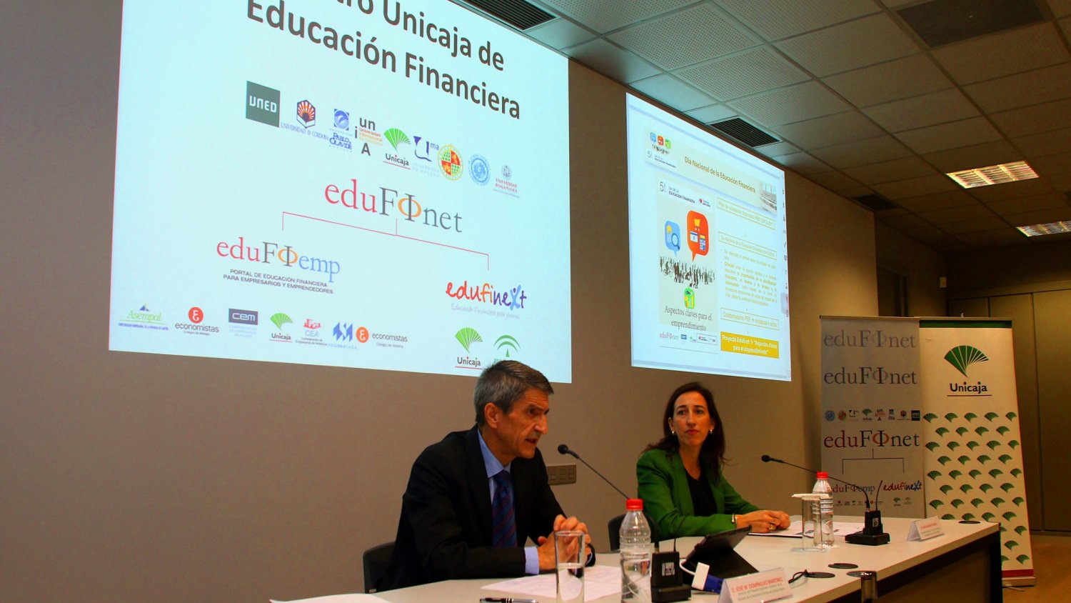 Unicaja celebra el Día de la Educación Financiera con una jornada sobre el emprendimiento empresarial en Málaga