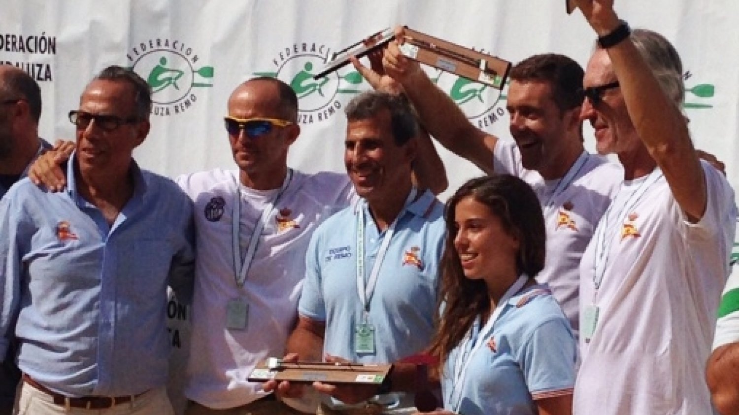 Los veteranos de remo del Real Club Mediterráneo se coronan en el Andaluz de yolas