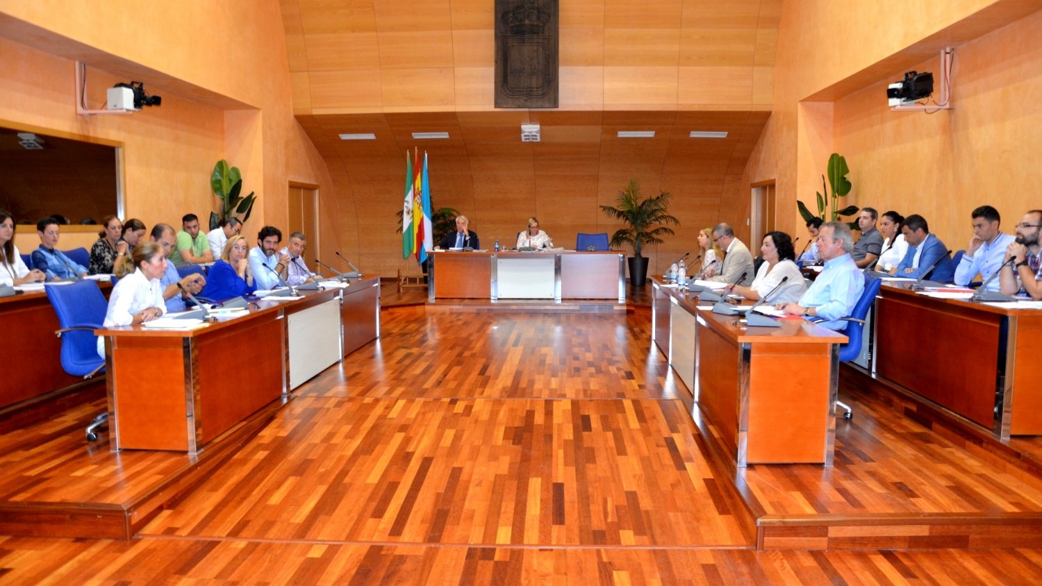 El pleno de Fuengirola aprueba prorrogar durante cuatro años las ayudas del 30% para el pago de impuestos
