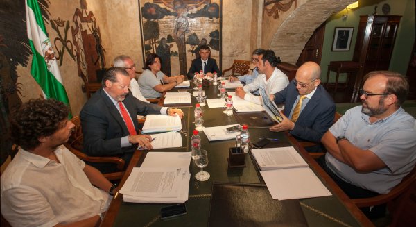 Marbella solicita al Consejo Regulador del Vino su incorporación a la zona de producción de las denominaciones de origen de la provincia