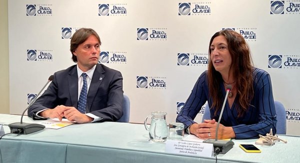 Loles López destaca que el 80% del alumnado universitario que realiza voluntariado es mujer