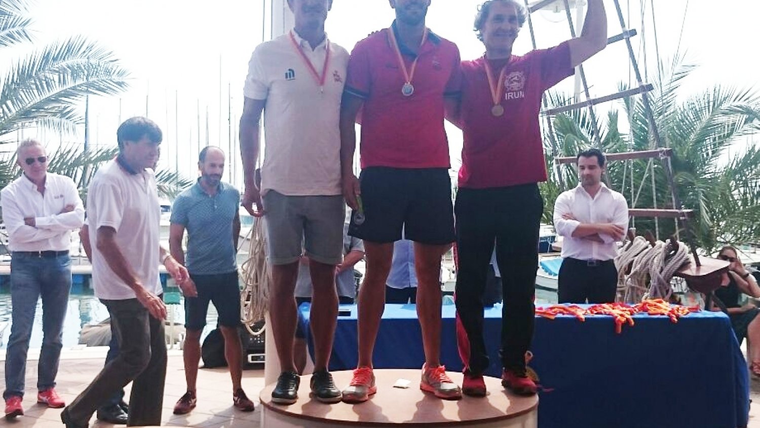 El malagueño Adrián Miramón se corona campeón de España de remo de mar