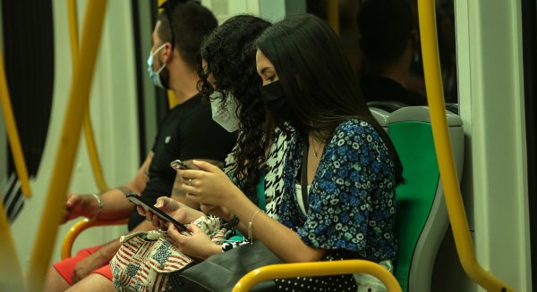 Metro de Málaga pone en marcha un asistente virtual para atender a los usuarios por mensajería rápida