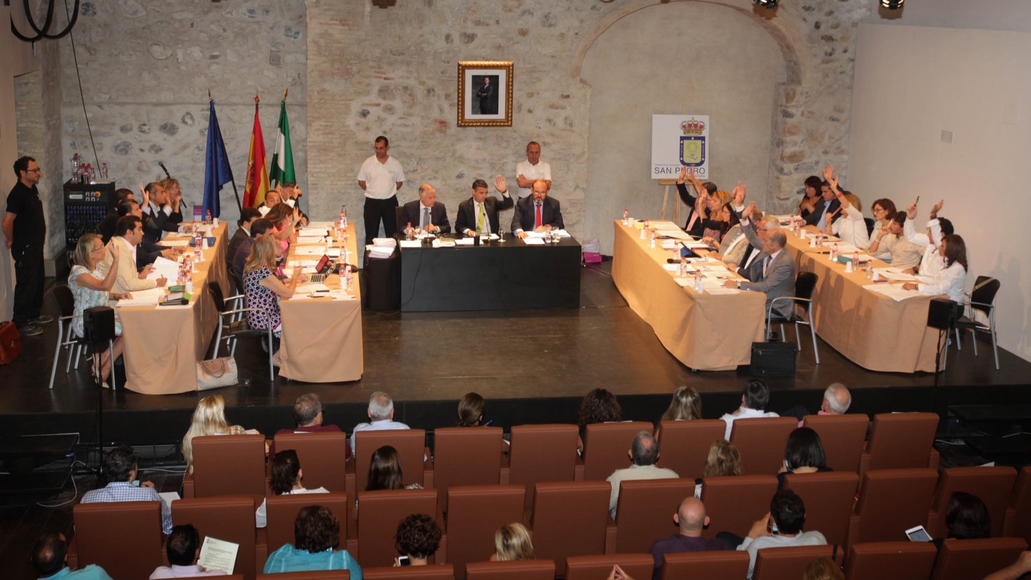 Marbella aprueba la rebaja del IBI y solicita la construcción de un nuevo instituto de Secundaria en San Pedro Alcántara
