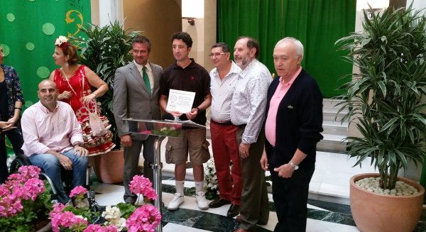 La 'Plaza imaginaria' de Juan Carlos Porras gana el Premio de Pintura 'Evaristo Guerra, Costa del Sol Axarquía'