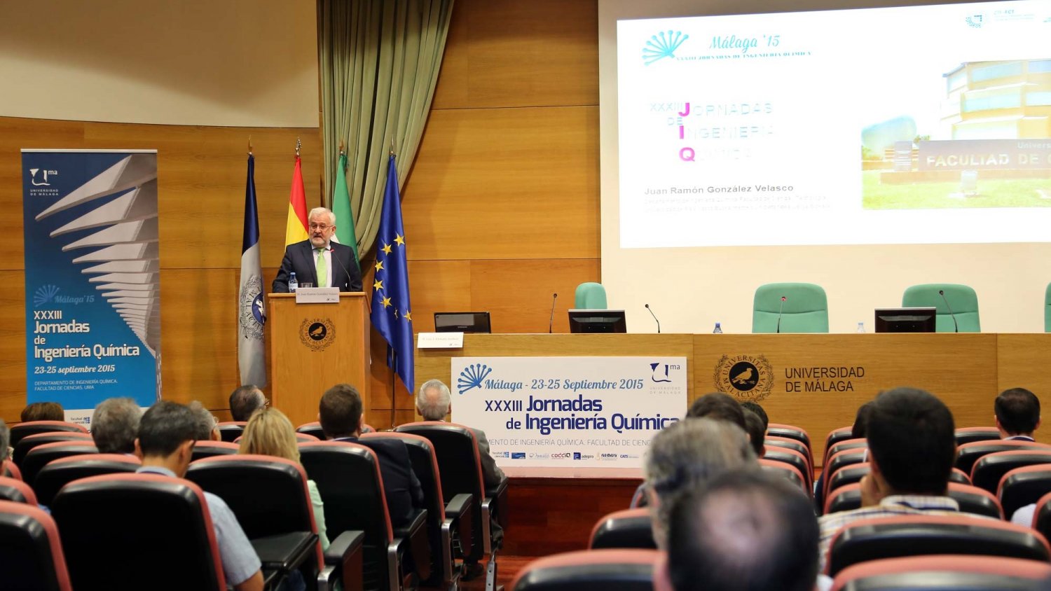 Ingenieros químicos de toda España se reunen en la UMA para abordar el presente y futuro de la titulación