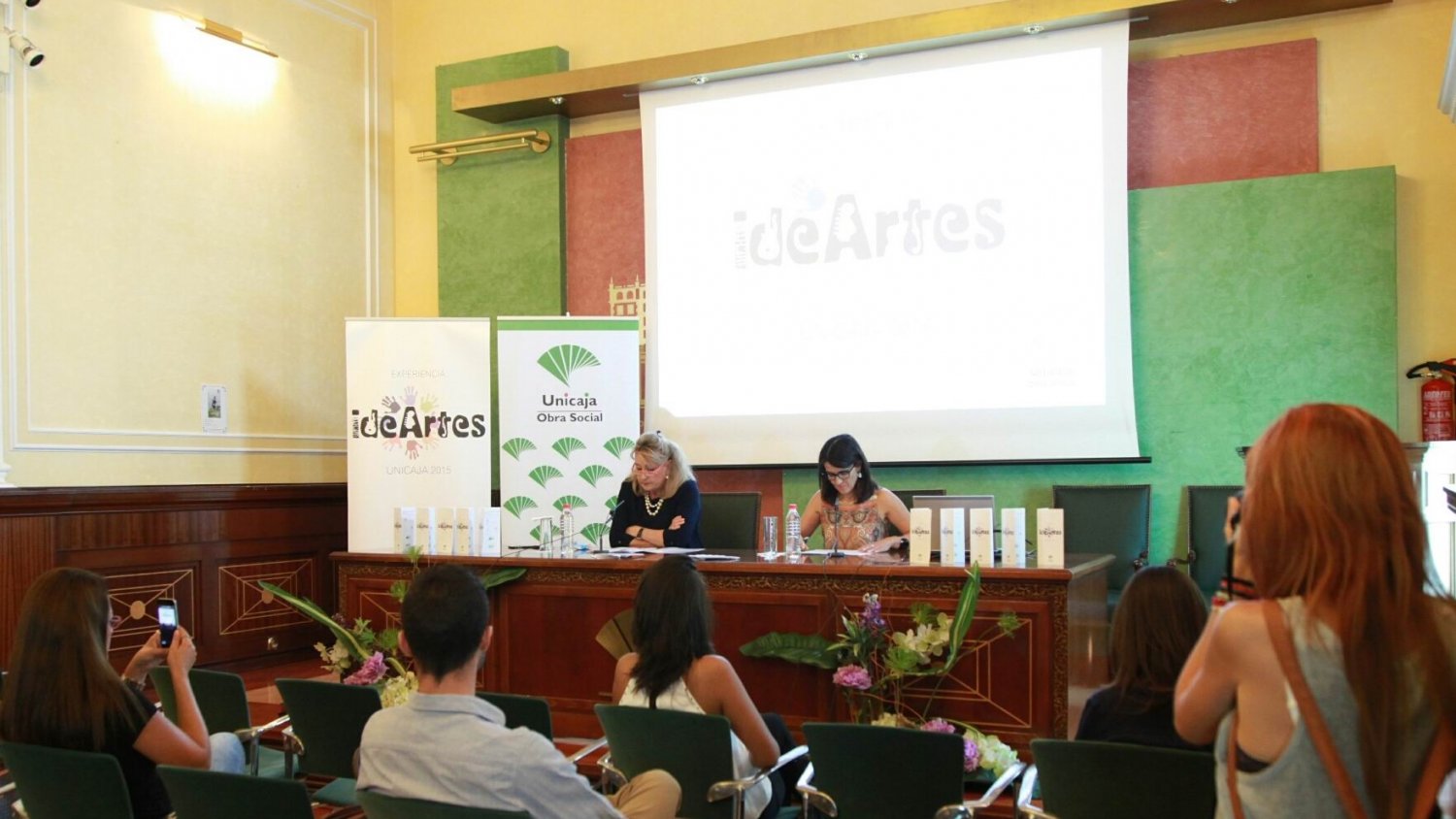 Unicaja pone en marcha un programa en sus museos para promover las artes plásticas