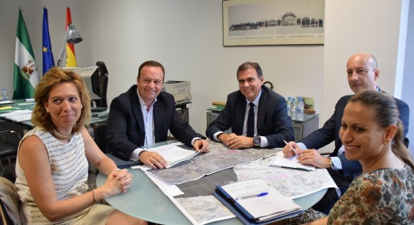 La Junta licitará en 2016 las vías ciclistas del Plan Andaluz de la Bicicleta en Málaga