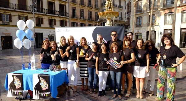 Peluqueros y maquilladores ofrecen sus servicios para la lucha contra la violencia de género