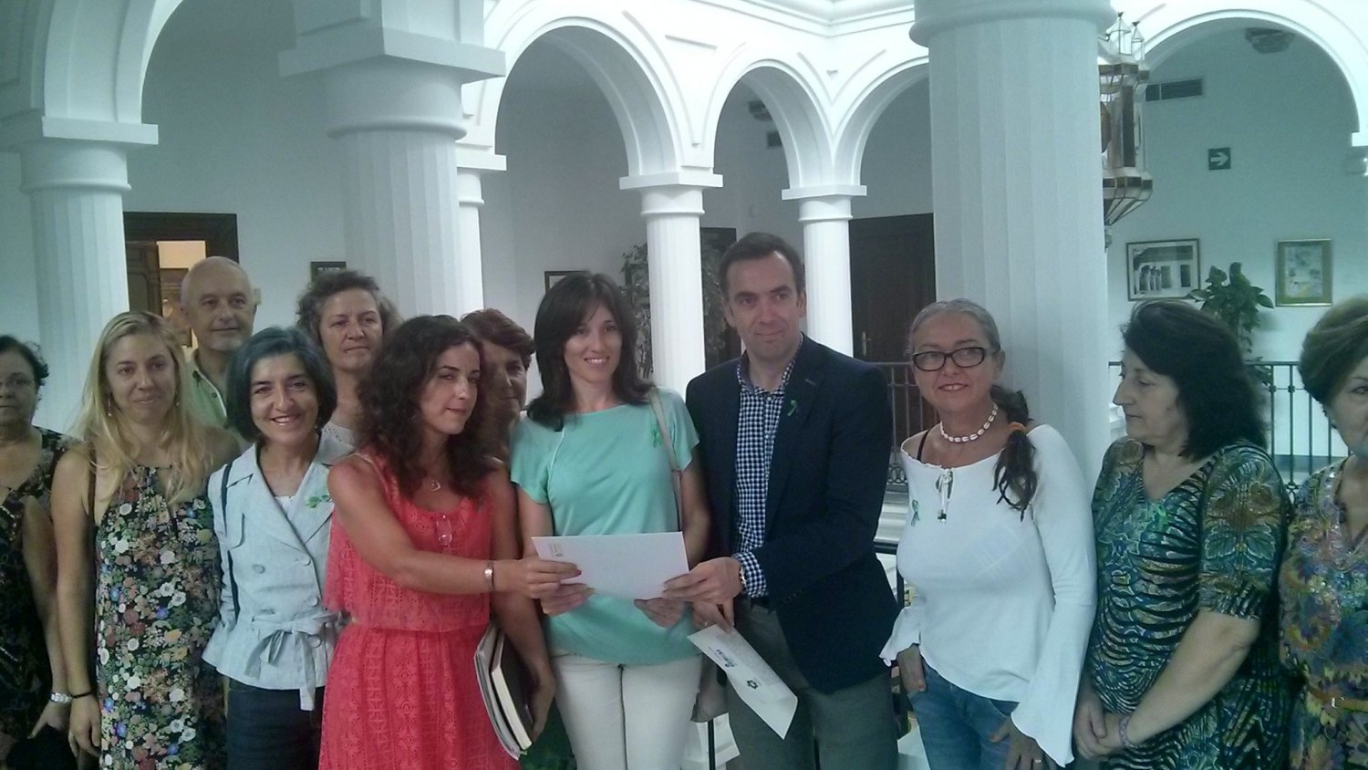 El Ayuntamiento de Mijas firma la cesión de un inmueble a la Asociación de Familiares de Enfermos de Alzheimer