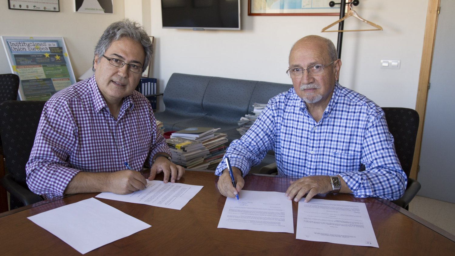 La Facultad de Ciencias de la Comunicación, nuevo socio del Ateneo de Málaga