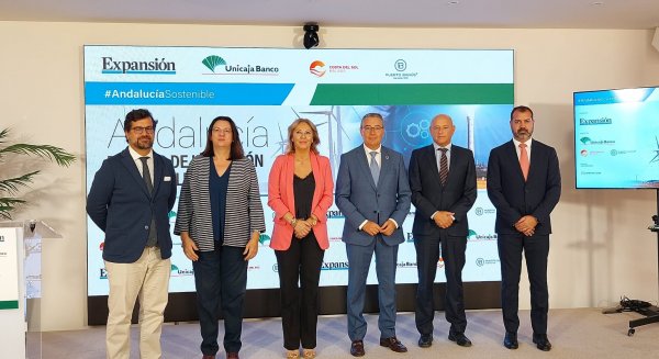España afirma que el nuevo impuesto del Gobierno pretende “castigar” y “cortarle las alas a Andalucía”