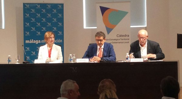 El Comité Asesor de la Cátedra de Planificación Estratégica reúne a una veintena de expertos