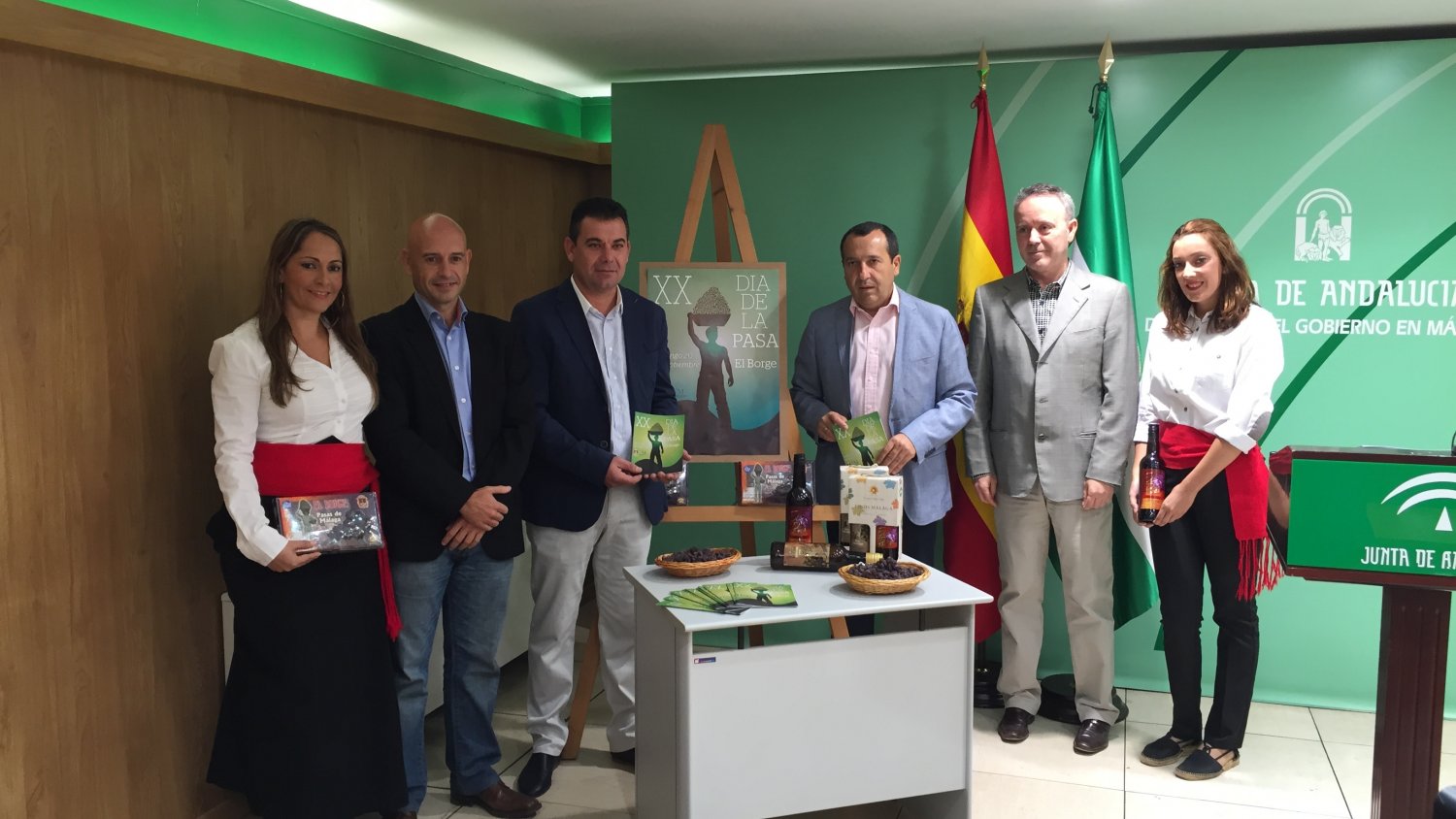 El alcalde de El Borge reivindica en el XX Día de la Pasa el precio 