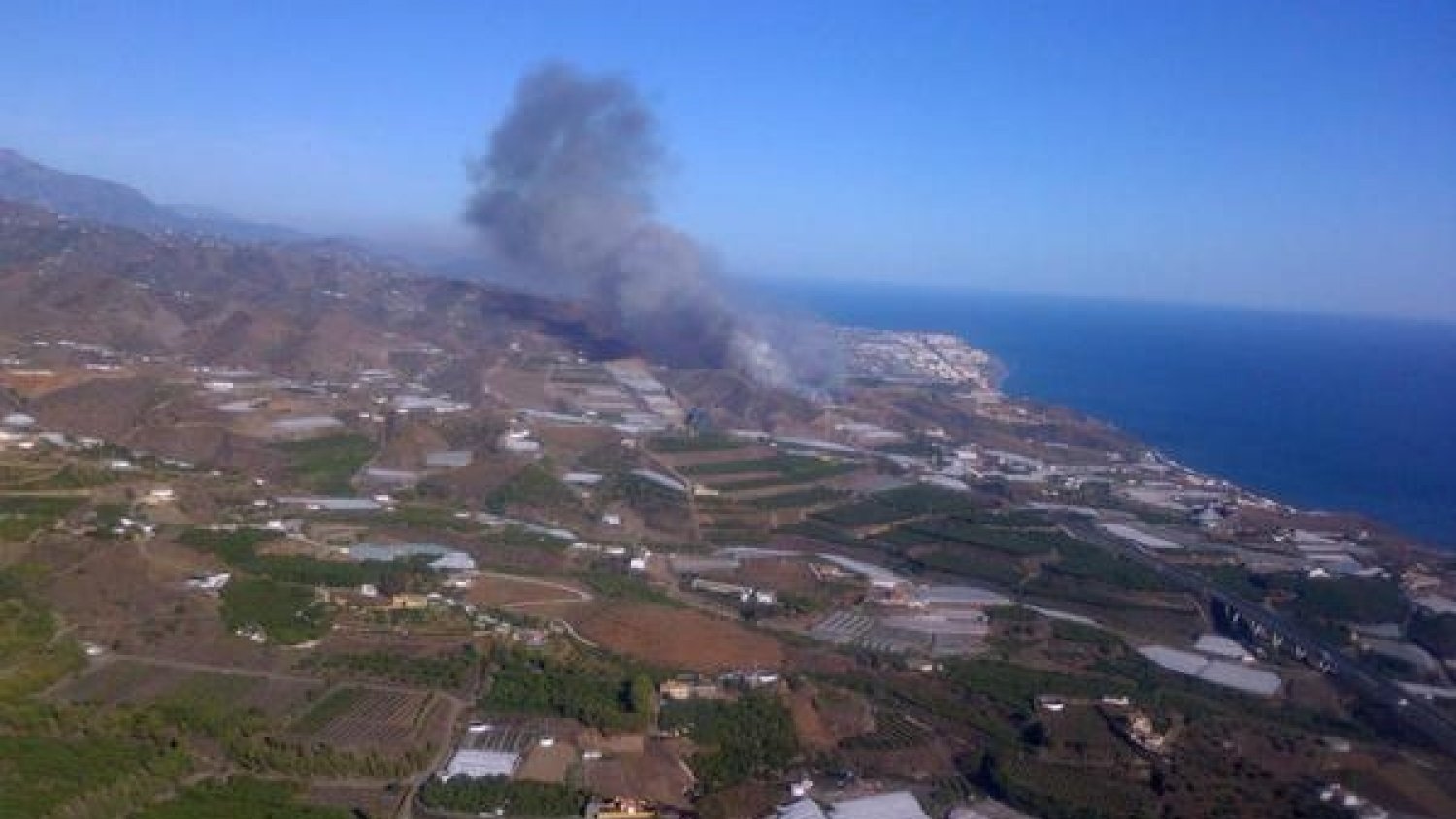 Declarado un incendio en Vélez-Málaga