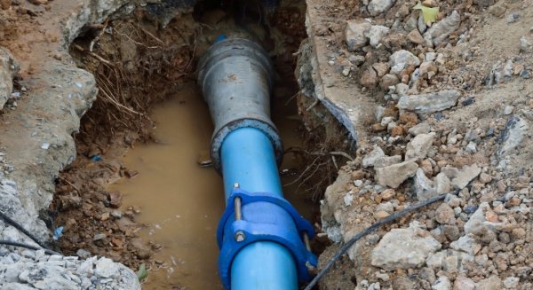 El suministro de agua en alta se interrumpirá en las tomas de El Pinillo debido a la reparación de una avería