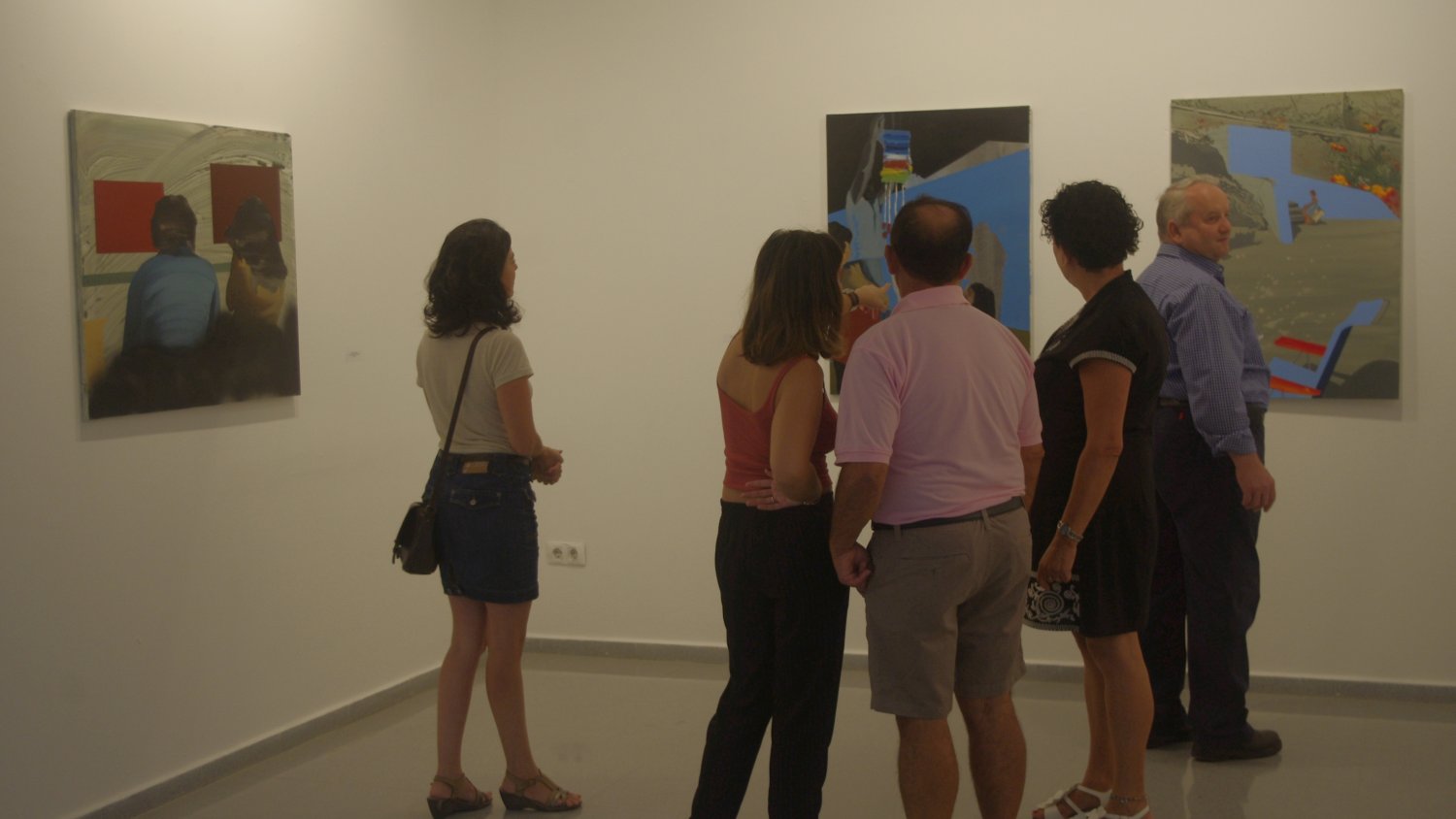 La Caja Blanca acoge una muestra con momentos familiares íntimos en pinturas al óleo
