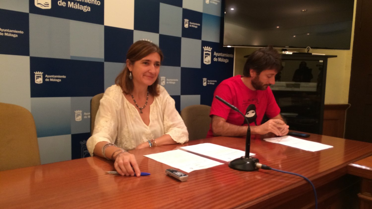 Málaga Ahora critica el actual protocolo contra la violencia de género por ser 