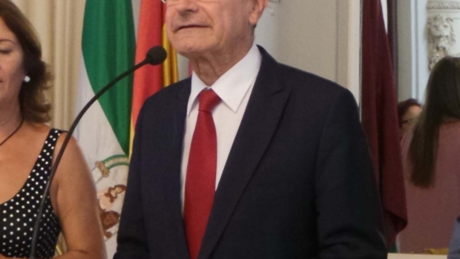 De la Torre critica la 