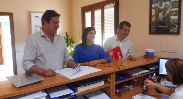 PSOE, Alternativa Socialista e IU ven 