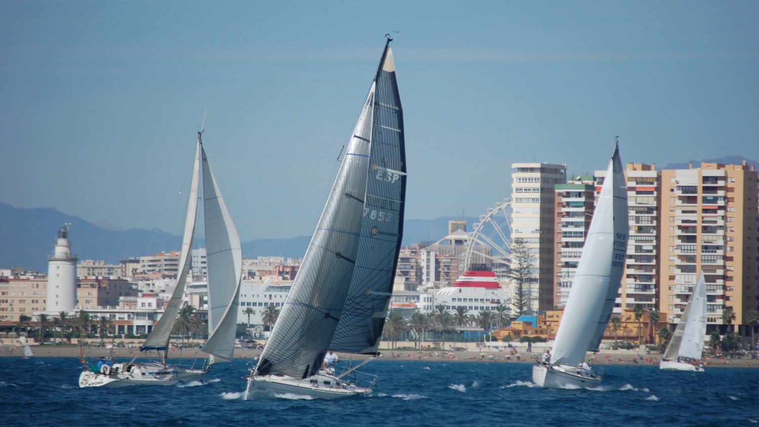 Rivervial Grupo y Kromi ganan la séptima prueba del Trofeo Bahía de Málaga