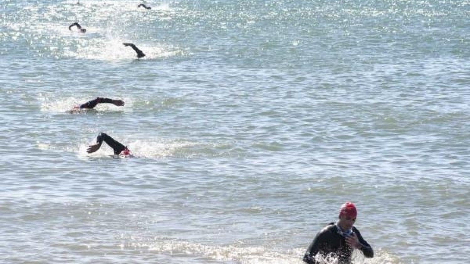 Torremolinos acoge este sábado la XVII Travesía a Nado Carihuela-Bajondillo